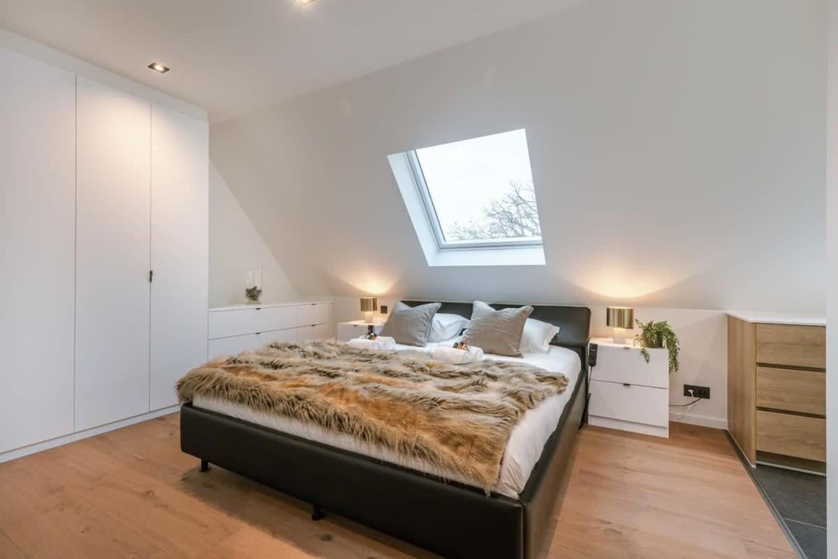 Huswell - Luxurious Apartment With Parking Beernem Exterior photo